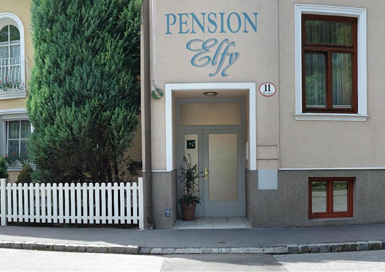 Pension Elfy Baden Exteriör bild
