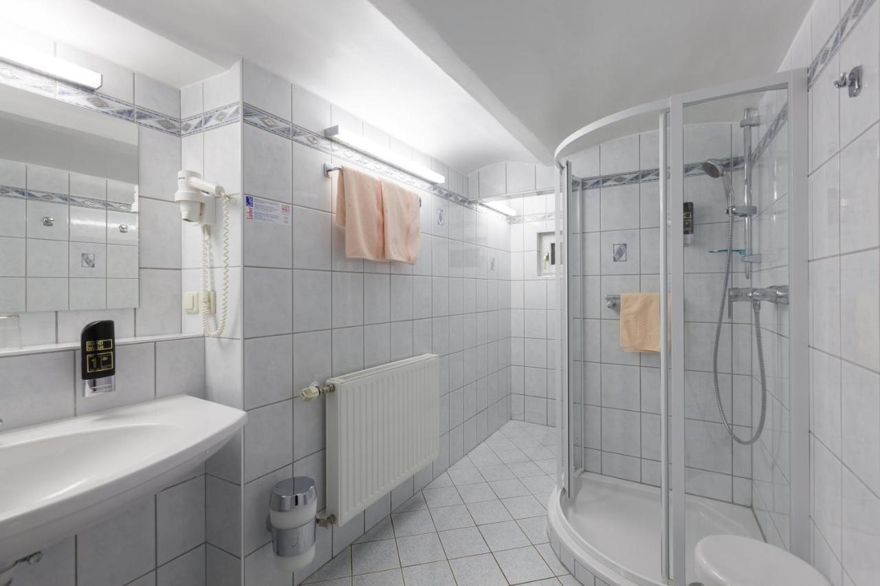 Pension Elfy Baden Exteriör bild